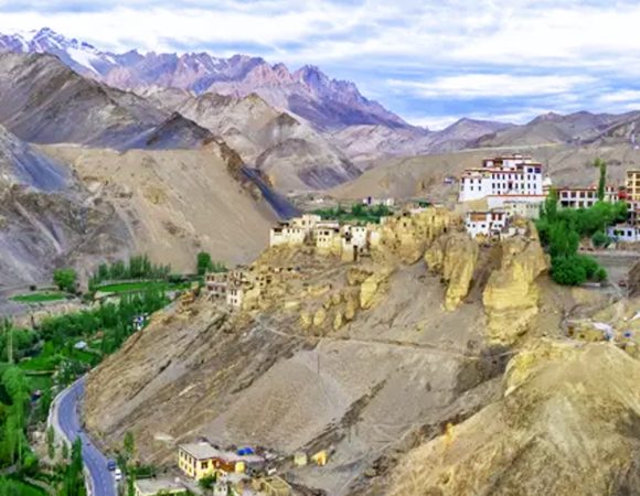 Sonmarg-Kargil Package